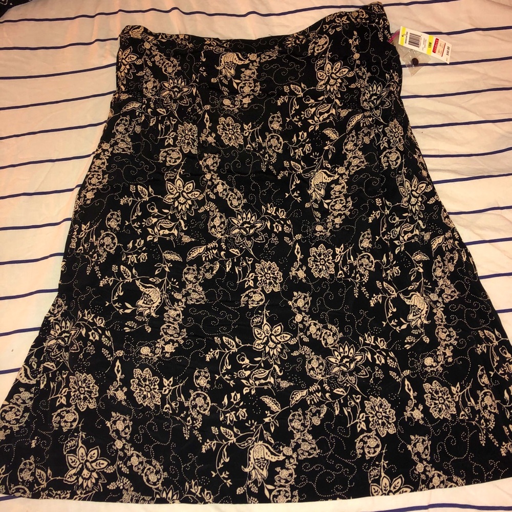 NWT Skirt